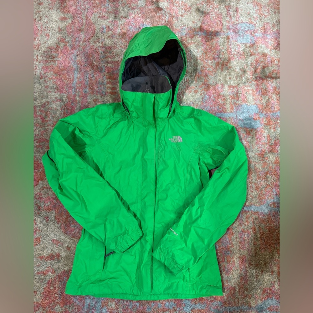 SMALL NORTHFACE RAIN JACKET